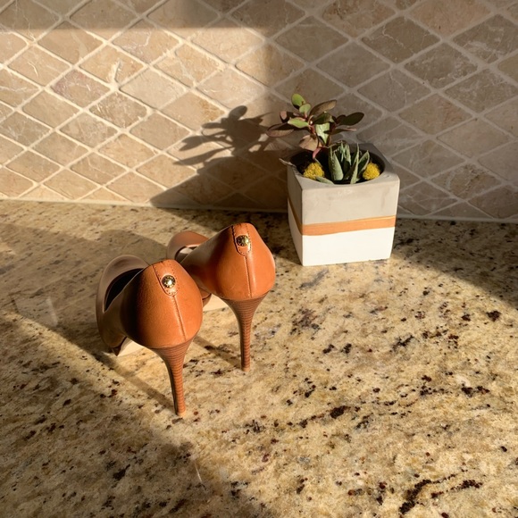 Women’s Michael Kors Shoes - Heels - Picture 4 of 7